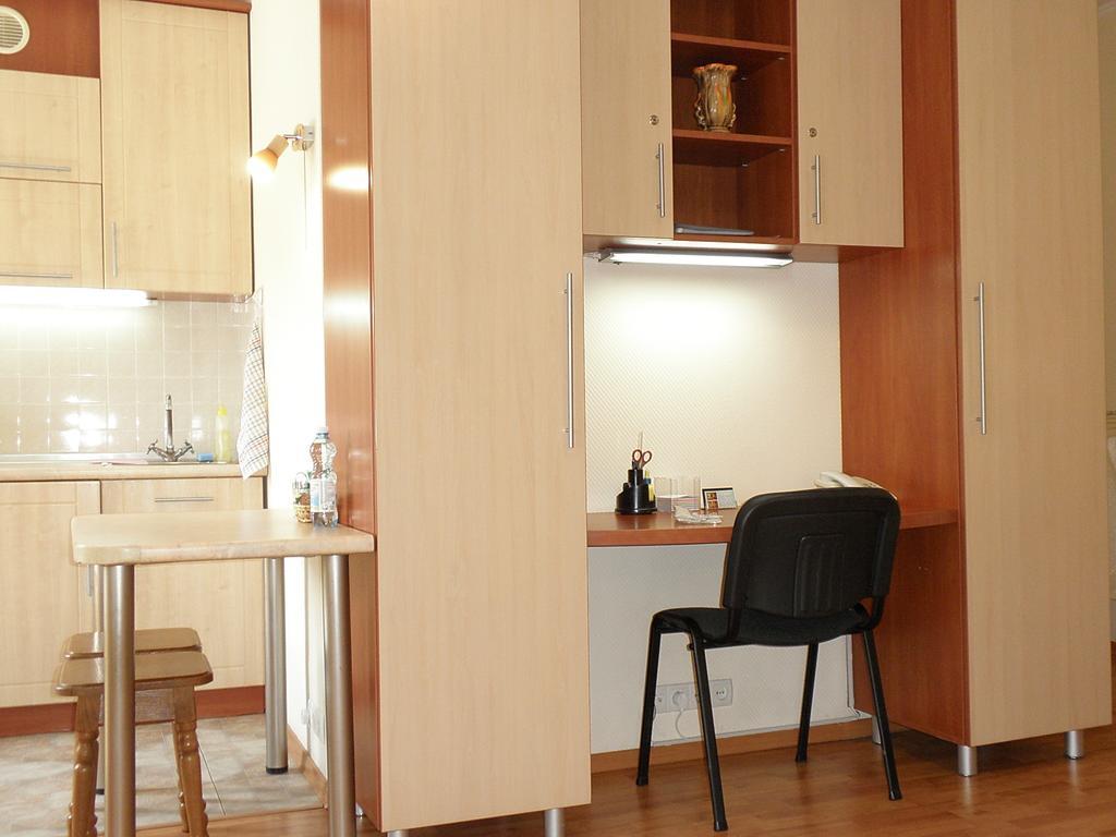 On Nimanska 5 * Kiev